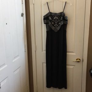 Juniors’ Dollar Maxi Dress w/Mesh Inserts xl